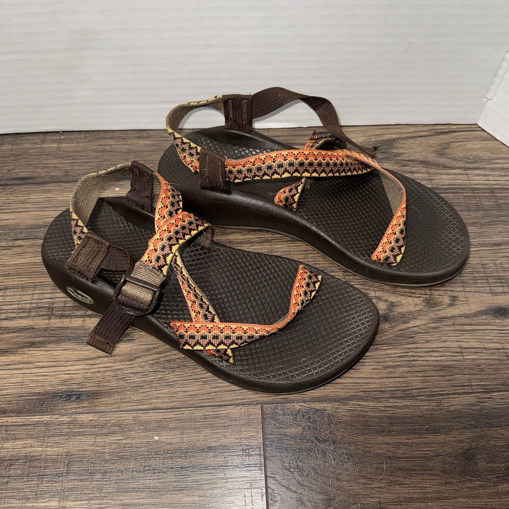 Chacos Orange Geometric Pattern Sport Outdoor Hiking Vibram Sandals Women Size 9